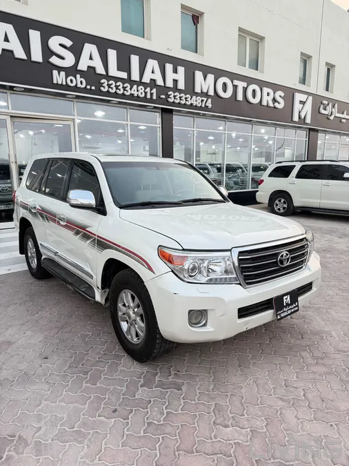 Toyota Land Cruiser GXR 2013 — QatarLiving
