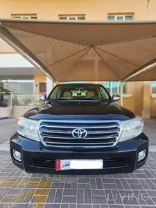 Toyota Land Cruiser GXR 2014