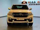 Toyota Land Cruiser GXR 2018 V8