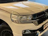 Toyota Land Cruiser GXR 2018 V8