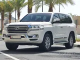 TOYOTA LAND CRUISER GXR 2018 V8