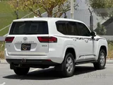 Toyota Land Cruiser GXR 2023