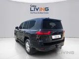 Toyota Land Cruiser GXR 2025