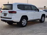 تويوتا لاند كروزر GXR تيربو مزدوج 2024