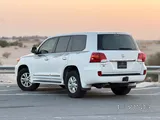 Toyota land cruiser gxr v8