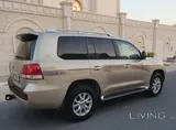 Toyota Land Cruiser GXR V8 2010