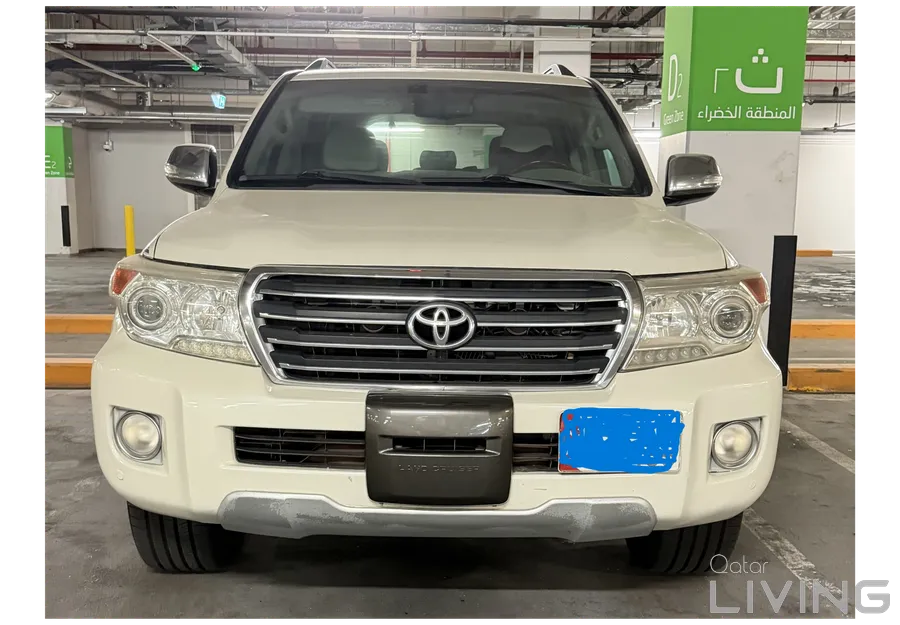Toyota Land Cruiser GXR 2014 — QatarLiving