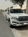 TOYOTA LAND CRUISER GXR V8 LOW MILAGE