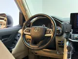 Toyota Land Cruiser LC300 G 2022