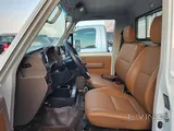 Toyota Land Cruiser LX 2022 