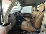 Toyota Land Cruiser LX 2022 V6
