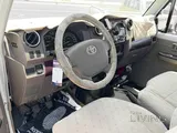 Toyota Land Cruiser LX 2024