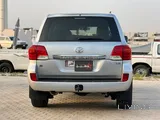 Toyota Land Cruiser Standard 2013