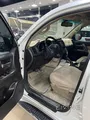 تويوتا لاند كروزر VXR 2010 - سيارة رياضية موثوقة مستعملة باللون الأبيض