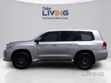 Toyota Land Cruiser VXR 2010 V8