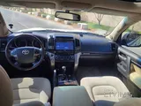 Toyota Land Cruiser VXR 2011