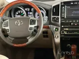 Toyota Land Cruiser VXR 2012