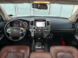 Toyota Land Cruiser VXR 2015