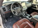Toyota Land Cruiser VXR 2017