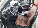 Toyota Land Cruiser VXR 2020 V8