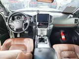 Toyota Land Cruiser VXR 2020 V8