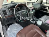 Toyota Land Cruiser VXR 2021 