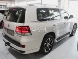 Toyota Land Cruiser VXR 2021