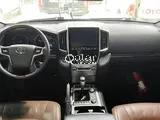 Toyota Land Cruiser VXR 2021
