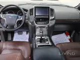 Toyota Land Cruiser VXR 2021