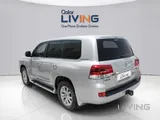 Toyota Land Cruiser VXR 2021