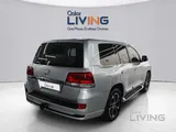 Toyota Land Cruiser VXR 2021 V8
