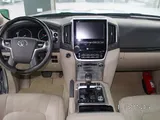Toyota Land Cruiser VXR 2021 V8