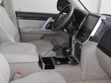 Toyota Land Cruiser VXR 2021 V8