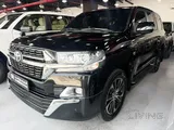 Toyota Land Cruiser VXR 2021 V8