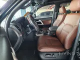 Toyota Land Cruiser VXR 2021 V8