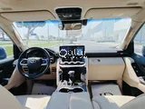 Toyota Land Cruiser VXR 2023