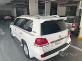 Toyota land cruiser VXR 5.7 model 2011تويوتا لاند كروزر في اكش ار ٢٠١١