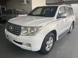 Toyota land cruiser VXR 5.7 model 2011تويوتا لاند كروزر في اكش ار ٢٠١١