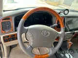 Toyota Land Cruiser VXR V8