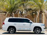 TOYOTA LAND CRUISER VXR V8 2021