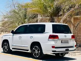 TOYOTA LAND CRUISER VXR V8 2021