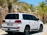 TOYOTA LAND CRUISER VXR V8 2021