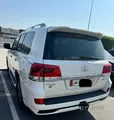 تويوتا لاند كروزر VXS كامل المواصفات نظيف ومرتب.