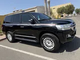 Toyota Landcruiser 2018 GXR V8 black