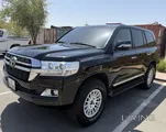 Toyota Landcruiser 2018 GXR V8 black