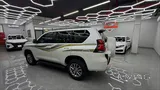Toyota prado 2021 model Automatic (AWD)