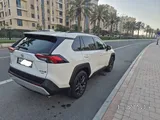 TOYOTA RAV 4 2025
