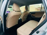 TOYOTA RAV4 2025
