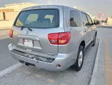Toyota Sequoia 2011