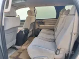Toyota Sequoia 2011